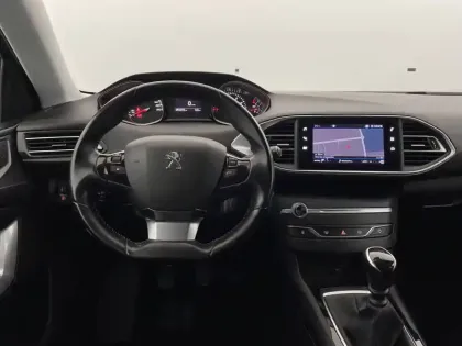 Photo 21 Peugeot 308  PureTech 110ch S&S BVM6