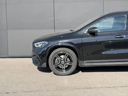 Photo 6 Mercedes GLA  180 7G-DCT