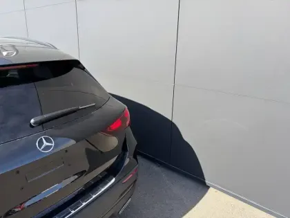 Photo 9 Mercedes GLA  180 7G-DCT