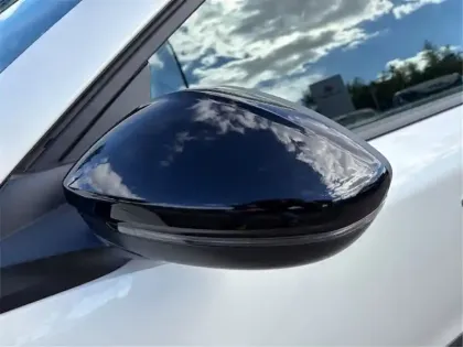 Photo 44 Peugeot 2008 PURETECH 100 S&S BVM6