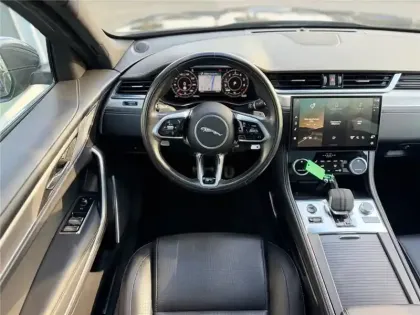 Photo 11 Jaguar F-Pace 2.0 - P400E PHEV AWD BVA8