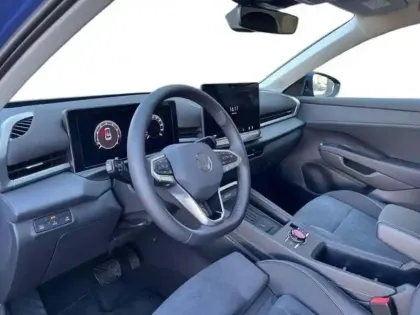 Photo 8 Volkswagen T-roc FL NOUVEAU NF 1.5 ETSI HYBRID 116CH D