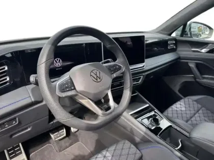 Photo 8 Volkswagen Tiguan 2.0 TDI 150ch DSG7 R-Line