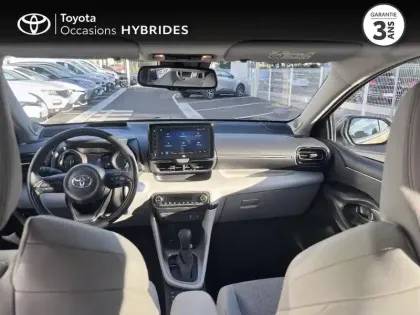 Photo 8 Toyota Yaris  116h Iconic 5p Pack Techno