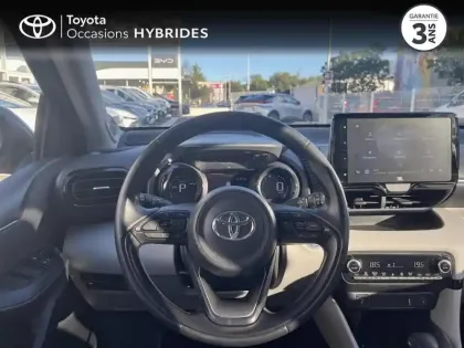 Photo 13 Toyota Yaris  116h Iconic 5p Pack Techno