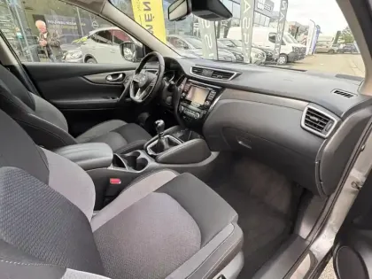 Photo 14 Nissan Qashqai  1.3 DIG-T 140ch N-Connecta 2019 Euro6-EVAP