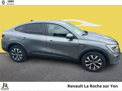 Photo 12 Renault Arkana  1.6 E-Tech hybride 145ch Evolution -22
