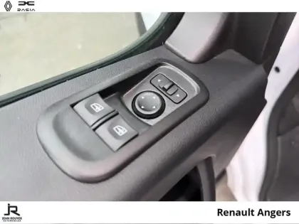 Photo 9 Renault Master  Fg F3500 L3H3 2.3 Blue dCi 135ch Confort Euro6E