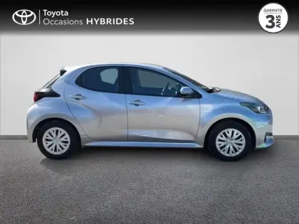 Photo 8 Toyota Yaris  116h Dynamic 5p MC24