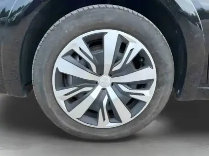 Photo 9 Peugeot 208  e- 136ch Like