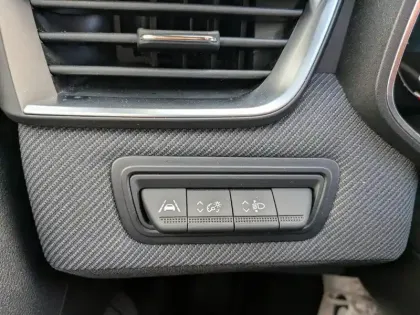 Photo 13 Renault Clio  1.6 E-Tech 145ch full hybrid esprit Alpine - 24