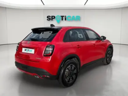 Photo 5 Fiat 600  1.2 Hybrid Turbo 145ch Pop eDCT6 Step 2