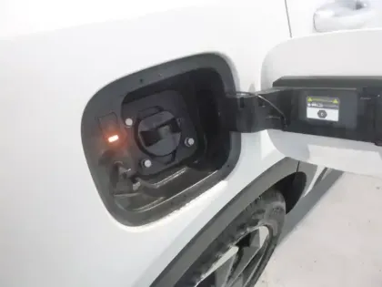 Photo 14 Kia Sorento  1.6 T-GDi 253ch PHEV Premium Business 4x4 7 places