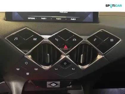Photo 14 DS DS 3  Crossback PureTech 130ch Toit de Paris Automatique