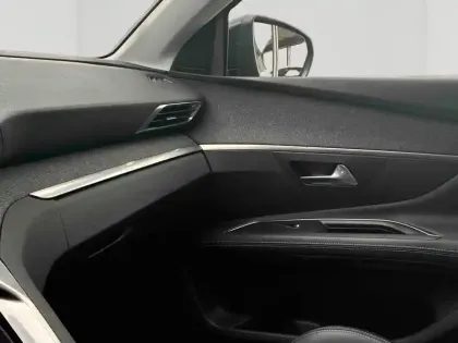 Photo 13 Peugeot 3008  HYBRID 225ch Allure Pack e-EAT8
