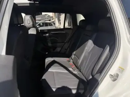 Photo 7 Volkswagen Tiguan  1.5 eHybrid 204ch R-Line Exclusive DSG6