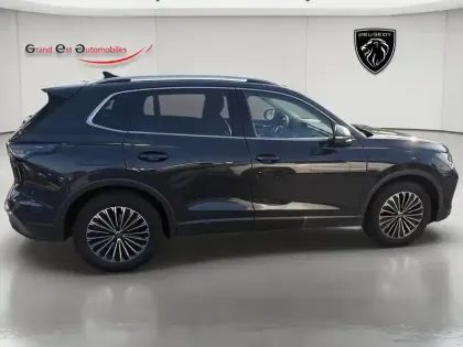 Photo 6 Volkswagen Tiguan  1.5 eTSI 150ch Elegance DSG7