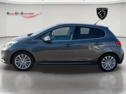 Photo 6 Peugeot 208  1.2 PureTech 110ch Allure S&S EAT6 5cv 5p
