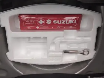 Photo 24 Suzuki Swift  1.2 Dualjet Hybrid 83ch Pack