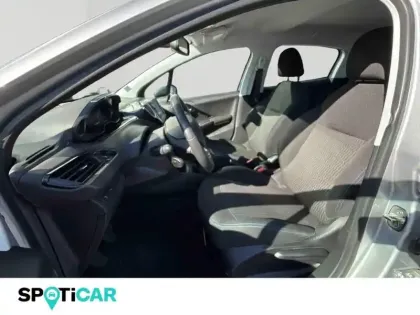 Photo 10 Peugeot 208  1.2 PureTech 82ch E6.c Signature 5p