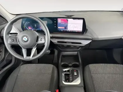 Photo 9 BMW Serie 1 Série 1 120A 170ch M Sport Design DKG7