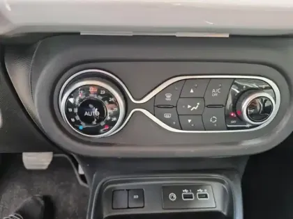 Photo 11 Renault Twingo  E-Tech Electric Techno R80 Achat Intégral