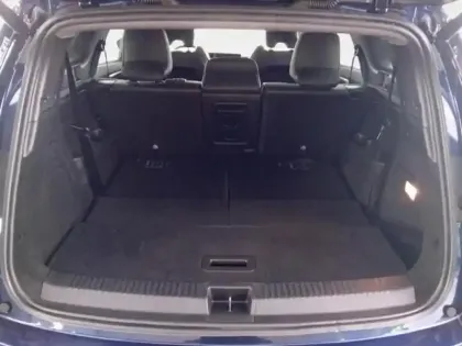 Photo 8 Renault Espace  1.2 E-Tech full hybrid 200ch esprit Alpine 7 places - 25