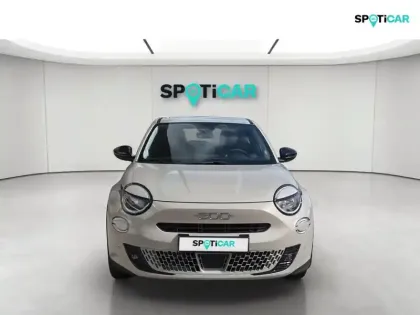 Photo 9 Fiat 600  1.2 Hybrid Turbo 145ch Pop eDCT6 Step 2