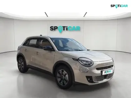 Photo 8 Fiat 600  1.2 Hybrid Turbo 145ch Pop eDCT6 Step 2