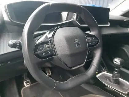 Photo 8 Peugeot 2008  BlueHDi 110 S&S BVM6