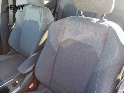 Photo 8 Renault Clio  E-Tech full hybrid 160 ch