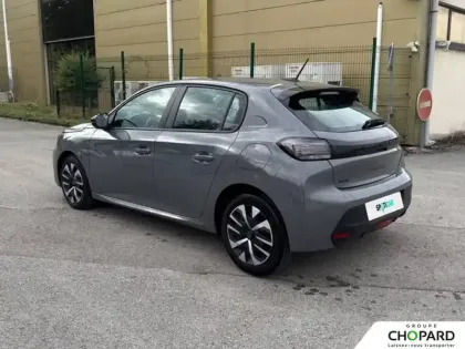 Photo 34 Peugeot 208  PureTech 100 S&S BVM6