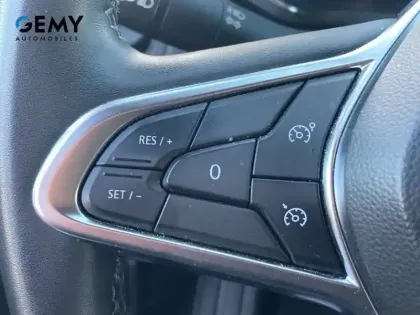 Photo 14 Renault Captur  E-Tech full hybrid 145