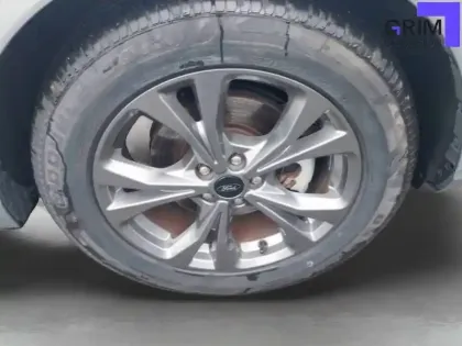 Photo 13 Ford Kuga  2.5 Duratec 190 ch FlexiFuel FHEV E85 Powershift