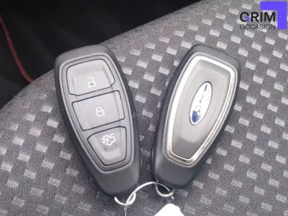 Photo 25 Ford Kuga  2.5 Duratec 190 ch FlexiFuel FHEV E85 Powershift