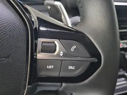 Photo 27 Peugeot 208  Hybrid 110 e-DCS6