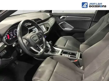 Photo 10 Audi Q3  35 TFSI 150 ch S tronic 7