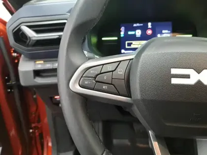Photo 30 Dacia Duster  Hybrid 140
