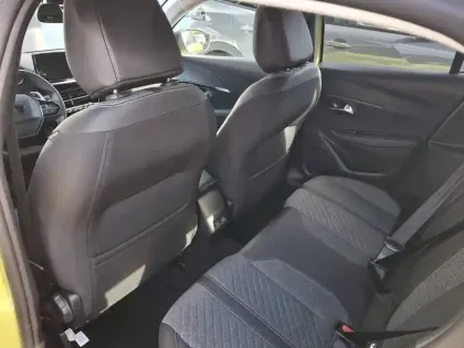 Photo 13 Peugeot 208  Hybrid 100 e-DCS6
