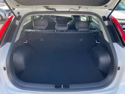 Photo 15 Kia Niro  1.6 GDi 138 ch HEV DCT6