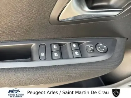 Photo 14 Peugeot 208  PureTech 75 S&S BVM5