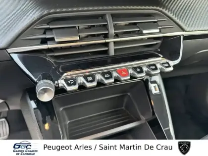 Photo 20 Peugeot 208  PureTech 75 S&S BVM5