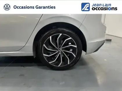 Photo 11 Volkswagen Golf  1.5 eTSI OPF 150 DSG7