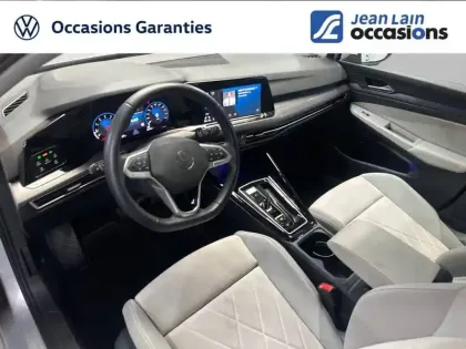 Photo 12 Volkswagen Golf  1.5 eTSI OPF 150 DSG7