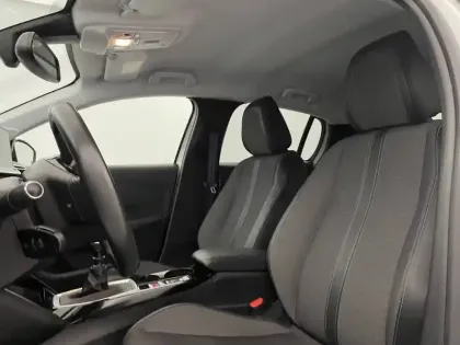 Photo 13 Peugeot 208  PureTech 100 S&S BVM6
