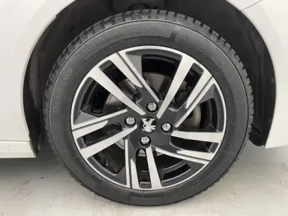 Photo 17 Peugeot 208  PureTech 100 S&S BVM6
