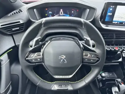 Photo 17 Peugeot 2008  BlueHDi 130 S&S EAT8
