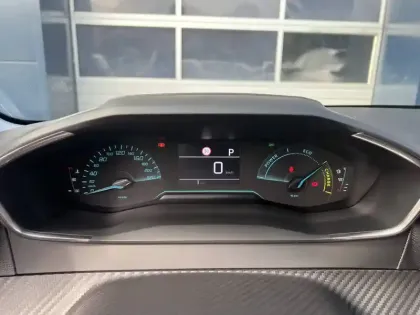 Photo 13 Peugeot 208  Hybrid 110 ch e-DCS6
