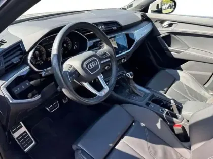 Photo 8 Audi Q3 45 TFSIe 245 ch S tronic 6 S line