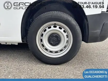 Photo 13 Citroën Berlingo  Van M 650kg BlueHDi 100 S&S Club BVM5